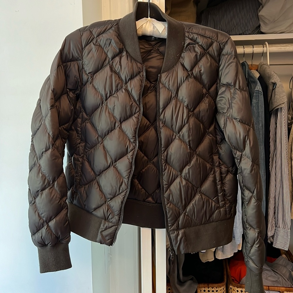Uniqlo ultra light down bomber jacket